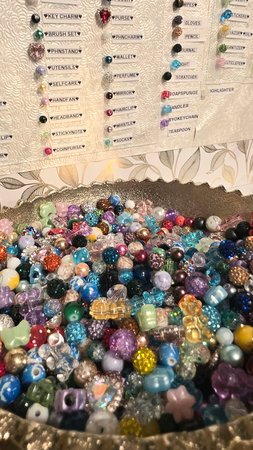 1 Scoop Mystery box + 1 deluxe ball